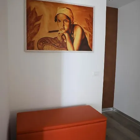 Interno 11 View With Kitchen - 70 Mq * Bari