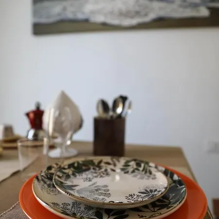 Interno 11 View With Kitchen - 70 Mq 巴里